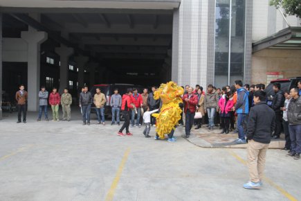 恒創(chuàng)智能化為茂名市事達(dá)實(shí)業(yè)有限公司正門口給予自動(dòng)伸縮門工程施工流程